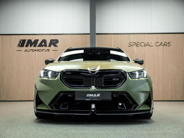 BMW M5 5-serie Touring Unieke kleur, Vossen 23/22 inch,Akrapovic, Carbon pack rondom