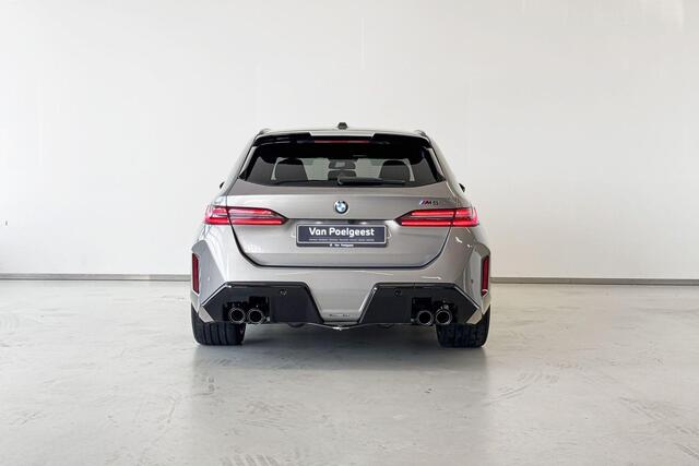 BMW M5 Touring M Drive Professional