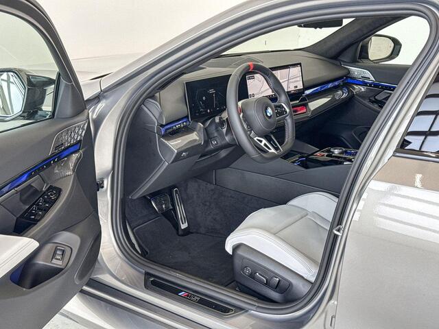 BMW M5 Touring M Drive Professional