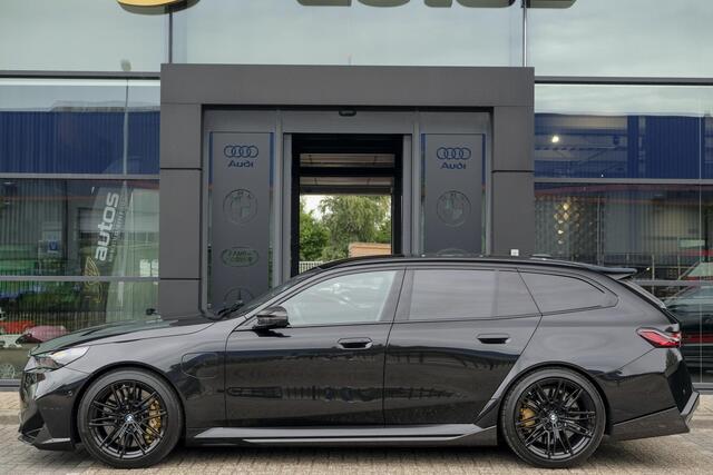 BMW M5 Touring V8 727pk Hybrid Panoramadak Keramisch Full carbon pack *BTW* NLauto VOL VOL VOL!!!