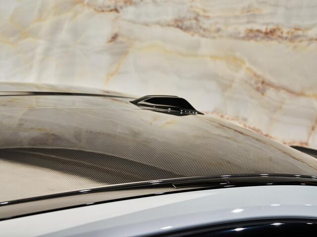 BMW M5 Limousine V8 M Hybrid, carbon extr., B&W, 21'', tr.haak, stl.ventilatie, memory, keyless, leder, privacy