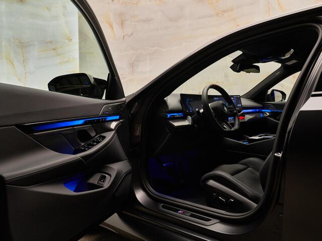 BMW M5 Limousine V8 M Hybrid, Akrapovic, Frozen, Ultimate Package, carbon extr., B&W, ceramic, 21'', stl.ventilatie, tr.haak, leder, privacy