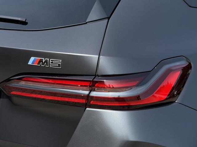 BMW M5 5-serie Touring | Individual Frozen Deep Grey | Akrapovic | Vossen | Panorama | Bowers & Wilkins | Driv. Ass. Prof.