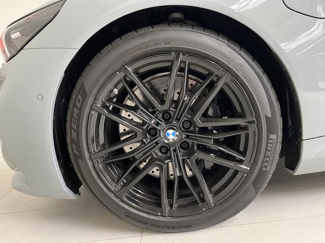 BMW M5 Touring M5 | 2026 | M Driver's Pack | Trekhaak | Alcantara Hemel | Panorama | Driving Assistant Professional |