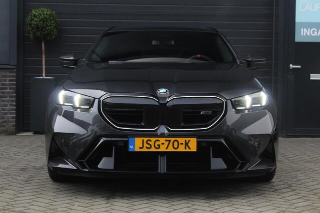 BMW M5 5-serie Touring | Full Options | Keramische | Carbon Diffuser | 5 jaar Fabrieksgarantie | AKRA | 3 jaar service