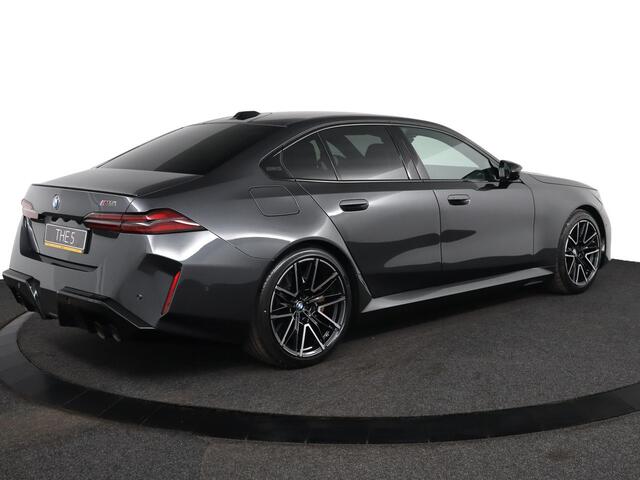 BMW M5 Sedan | Pano | Trekhaak | M Driver's Pack | Comfort Pack