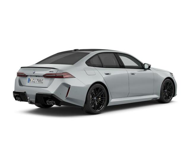 BMW M5 Sedan | M Drivers Pack | Comfort Pack | Bowers & Wilkins