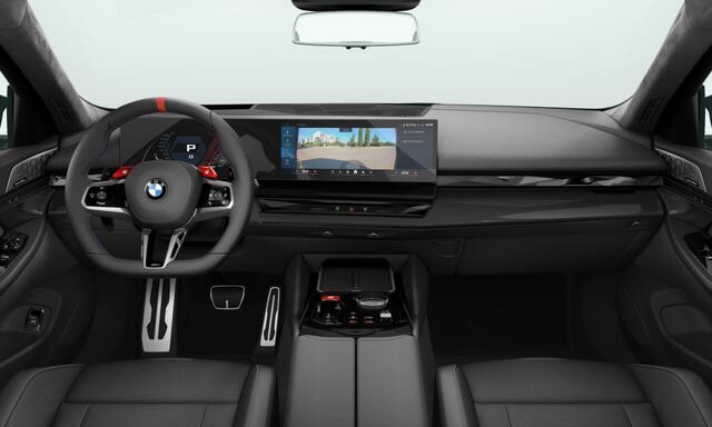 BMW M5 Touring | Jerez zwart | 20/21'' | Keram. rem. | Carbon dak | M Driv. Pack | Alcan. hemel | Driv. + Park. Prof. | Stoelvent. | B&W | Stoelverw. voor/achter | Stoelvent. | B&W