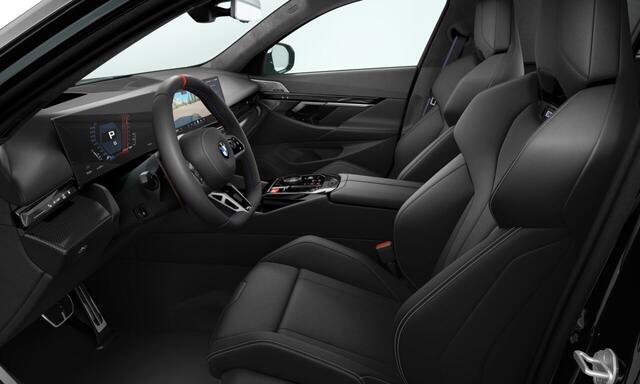 BMW M5 Touring | Jerez zwart | 20/21'' | Keram. rem. | Carbon dak | M Driv. Pack | Alcan. hemel | Driv. + Park. Prof. | Stoelvent. | B&W | Stoelverw. voor/achter | Stoelvent. | B&W
