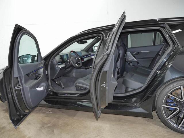BMW M5 M5 Touring | 2026 | CoPilot | Bowers & Wilkins Surround Sound System | 7ME M-Drivers Package mogelijk