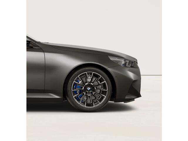 BMW M5 5-serie Touring - Individual ''Frozen Deep Grey'' - M-Driver Pack - Alcantara Hemel