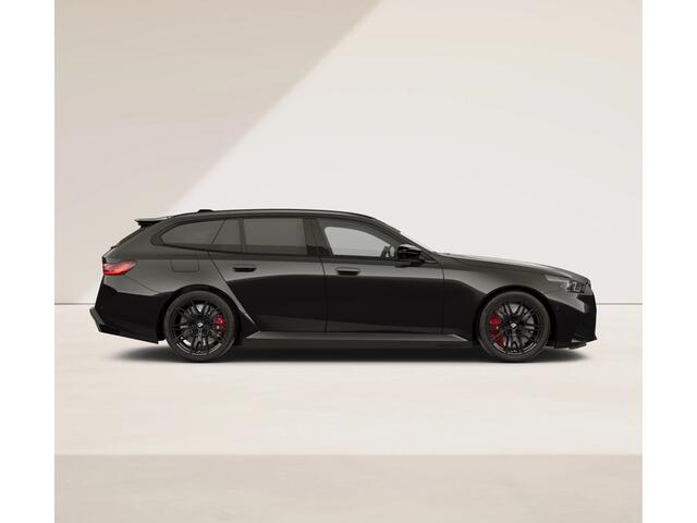 BMW M5 5-serie Touring - Pano - Stoelventilatie - M-Driver Pack - Trekaak - Driving Ass Prof