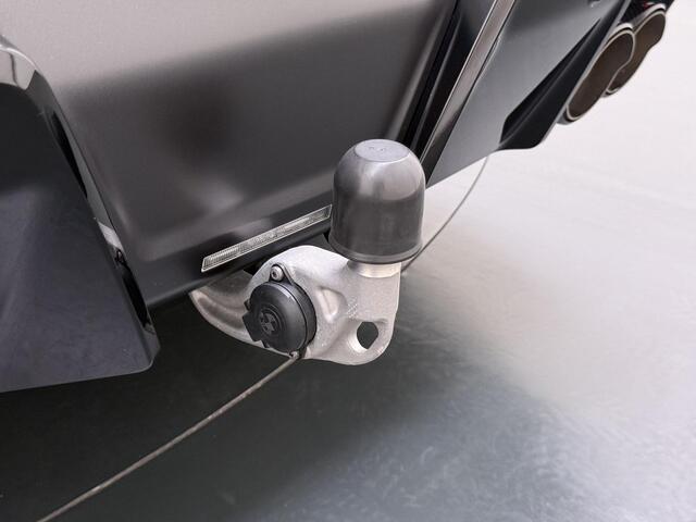 BMW M5 5-serie Touring NL Auto | BTW | Akrapovic | BMW onderhoudscontract | Pano | Trekhaak | M Drivers Package