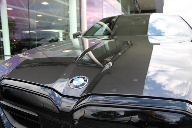 BMW M5 Automaat / Trekhaak / M Drive Professional / Comfort Access / Adaptieve LED / Bowers & Wilkins / Stoelventilatie / Parking Assistant Professional