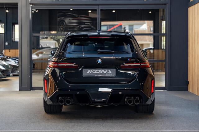 BMW M5 5-serie Touring B&W Pano Carbon