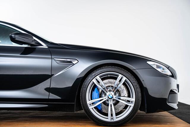 BMW M6 6-serie Gran Coupé Driving Assistant - Soft Close - Comfort Access - Elektrisch verwarmde stoelen voor/achter - Zonnescherm achterportierramen/achterruit - Head up - Harman Kardon - Stuurwielrand verwarmd -