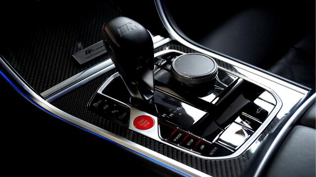 BMW M8 8-serie Competition Cabrio 600kW/815pk Aut8 LASER LIGHT + NIGHT VISION + DRIVING ASSISTANCE + SOFTCLOSE + LIVE COCKPIT + AKRAPOVIC + WAGNER INTERCOOLER + EVENTURI INLAAT + CARBON LED-STUUR + NEKVERWARMING + BOWERS&WILKINS + 360 CAMERA + 21" CONCAVER LM-VE