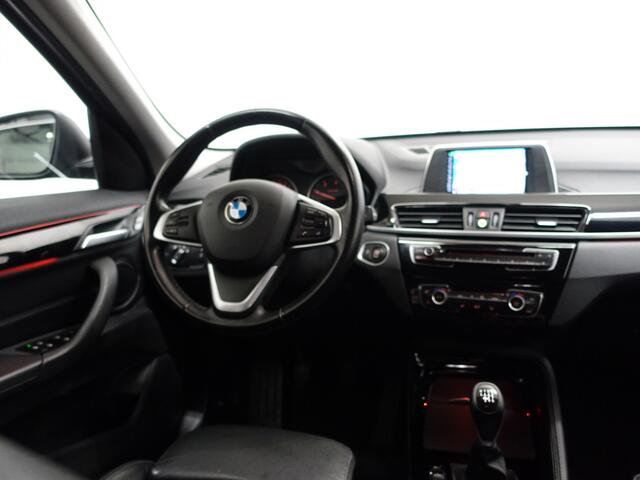 BMW X1 1.6D X-Line High Executive- Xenon Led, Sport leder Interieur, Camera, Dynamic Select, Sfeerverlichting