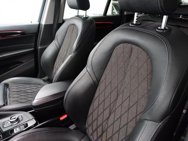 BMW X1 1.6D X-Line High Executive- Xenon Led, Sport leder Interieur, Camera, Dynamic Select, Sfeerverlichting