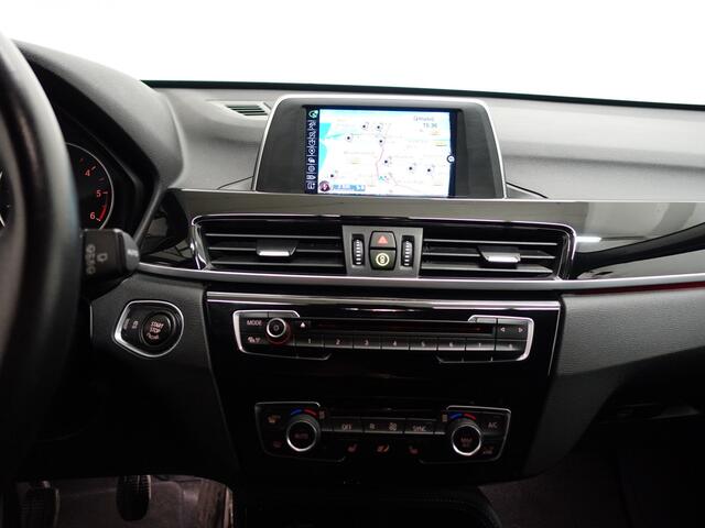 BMW X1 1.6D X-Line High Executive- Xenon Led, Sport leder Interieur, Camera, Dynamic Select, Sfeerverlichting
