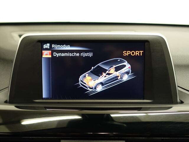 BMW X1 1.6D X-Line High Executive- Xenon Led, Sport leder Interieur, Camera, Dynamic Select, Sfeerverlichting
