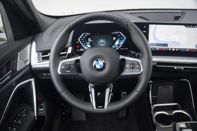 BMW X1 18i sDrive Aut. / Achteruitrijcamera / Comfort Acces/ Harman Kardon / Elektrische trekhaak