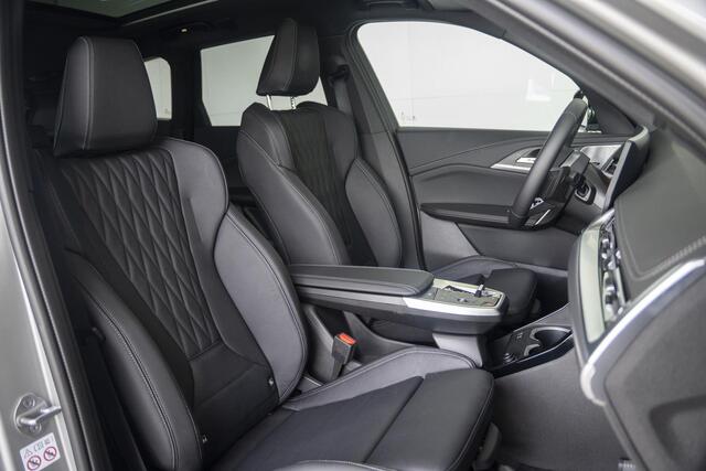 BMW X1 18i sDrive Aut. / Achteruitrijcamera / Comfort Acces/ Harman Kardon / Elektrische trekhaak