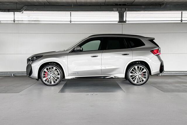 BMW X1 sDrive18i | M Sportpakket Pro | Glazen panoramadak