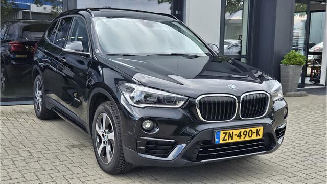 BMW X1 sDrive18i High Executive + PANO DAK + LED + SPORTSTOELEN + KEYLESS
