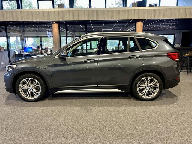BMW X1 xDrive25e High Executive X-Line Panorama | Camera | HUD | Navigatie | BTW