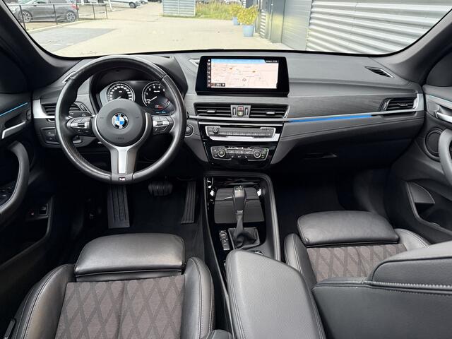 BMW X1 xDrive25e X-Line Pano/adap cc/Apple