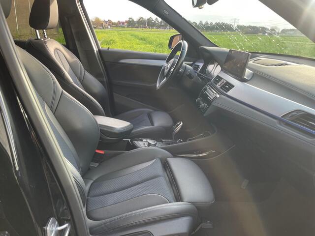 BMW X1 sDrive20i M SPORT, Automaat, Leder, Origineel Nederlandse auto.