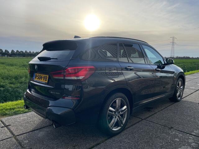 BMW X1 sDrive20i M SPORT, Automaat, Leder, Origineel Nederlandse auto.