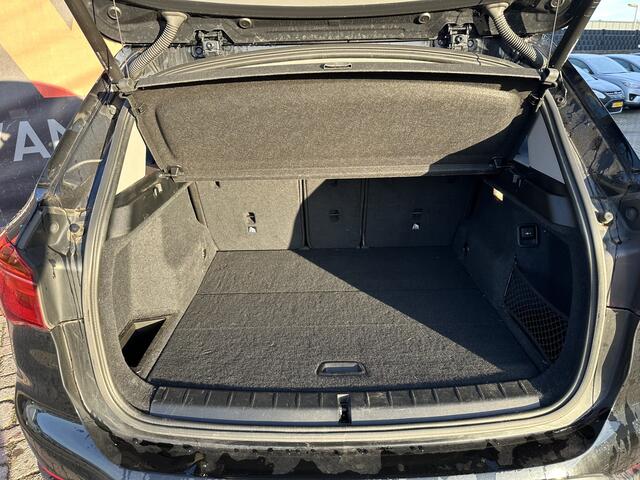 BMW X1 sDrive18i High Executive | Nieuw Binnen! | Cruise | Trekhaak | Stoelverwarming