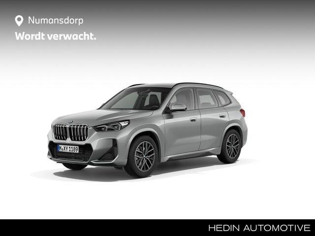 BMW X1 sDrive18i | M-Sport | Sportstoel. | Comfort Access | M Adaptief onderstel