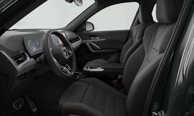 BMW X1 sDrive18i | M-Sport | Sportstoel. | Comfort Access | M Adaptief onderstel