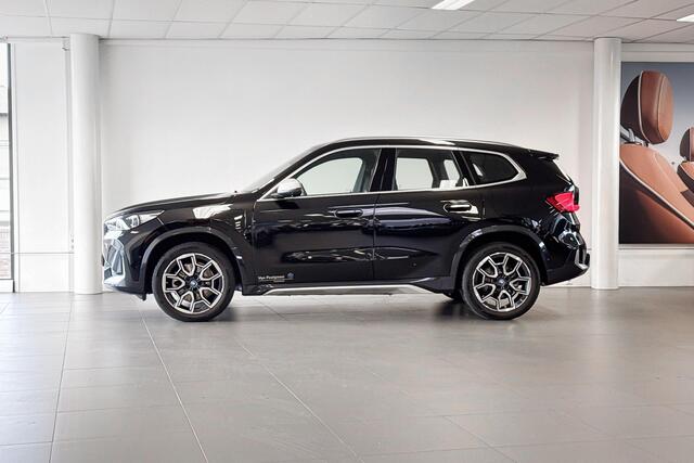BMW X1 xDrive30e | X-Line | Elektrische stoelen | Harman Kardon | Headup display