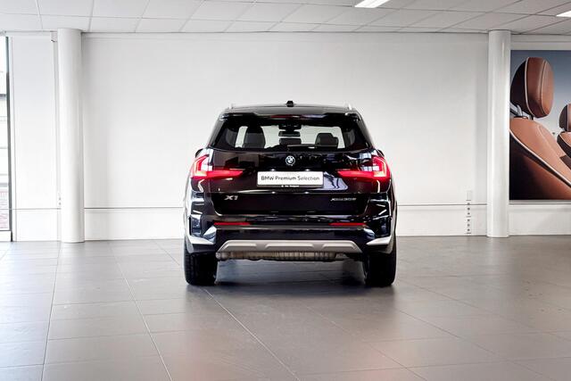 BMW X1 xDrive30e | X-Line | Elektrische stoelen | Harman Kardon | Headup display