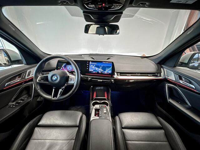 BMW X1 xDrive30e | X-Line | Elektrische stoelen | Harman Kardon | Headup display