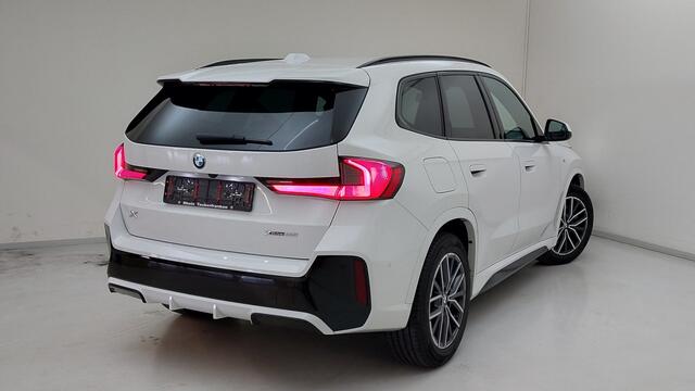 BMW X1 xDrive23i M-Sport | Stoel/Stuurverwarming | Adaptief onderstel | 18"