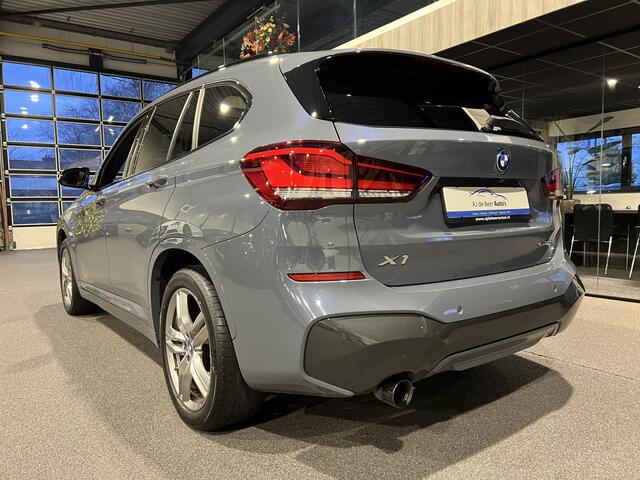 BMW X1 xDrive25e Executive Storm Bay Metallic | Panorama | Camera | 4x4