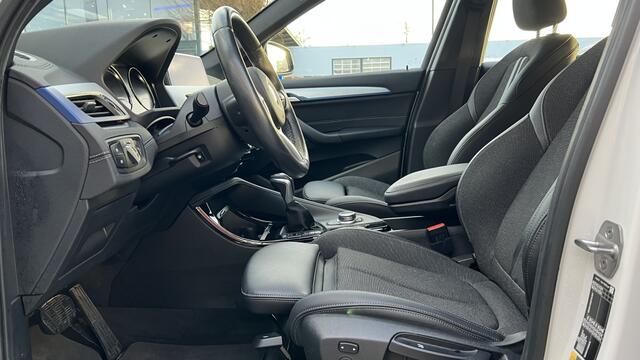 BMW X1 xDrive25e High Exec. | M-Sport | Navi | Stoelverwarming
