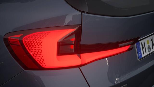 BMW X1 xDrive25e M Sport Automaat / Sportstoelen / Adaptieve LED / M Adaptief onderstel / Comfort Access / Stoelverwarming / Harman-Kardon