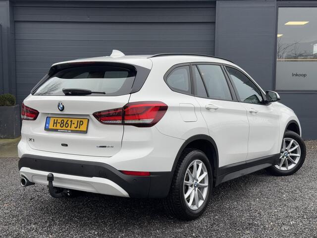 BMW X1 sDrive18i Executive Edition 2e Eigenaar,Navi,Clima,Cruise,PDC,Trekhaak,Weinig KM,Dealer Onderhouden,N.A.P,APK tot 11-2025