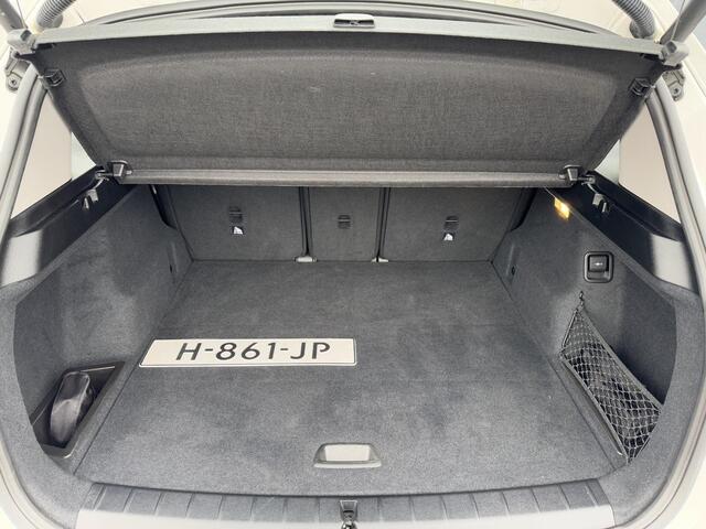 BMW X1 sDrive18i Executive Edition 2e Eigenaar,Navi,Clima,Cruise,PDC,Trekhaak,Weinig KM,Dealer Onderhouden,N.A.P,APK tot 11-2025
