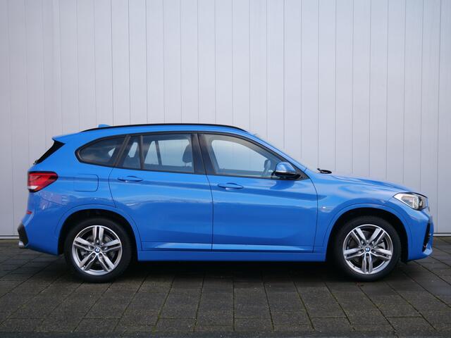 BMW X1 2.0i 192pk sDrive Executive Edition M-Sport Automaat Headup / Camera / M-pakket / Navigatie
