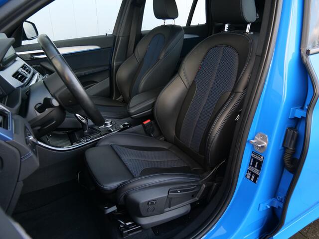 BMW X1 2.0i 192pk sDrive Executive Edition M-Sport Automaat Headup / Camera / M-pakket / Navigatie