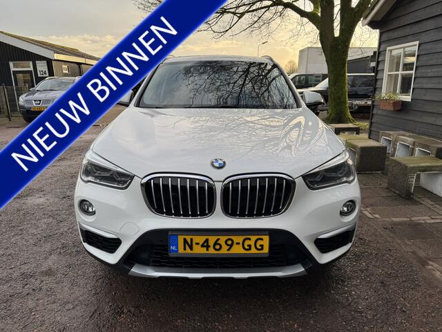 BMW X1 sDrive18i Centennial Exec. PANO|LEER|PDC