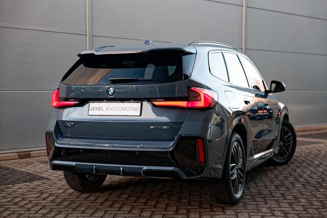 BMW X1 sDrive18i M-Sport, Panoramadak, TH, el. Stoelen, enz