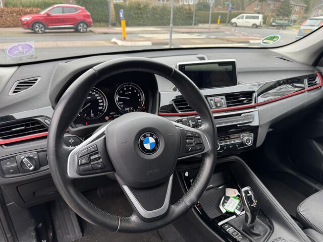 BMW X1 sDrive18i High Executive Aut. Sport-pack | Leer | Navi+